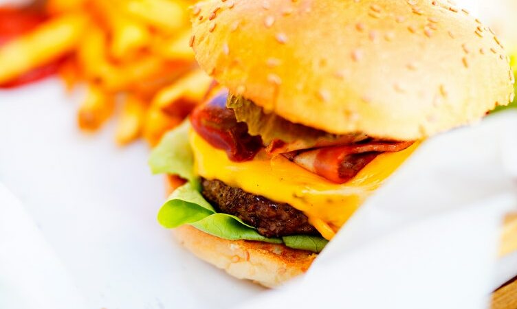 Fast-food : McDonald’s rachète Dynamic Yield pour personnaliser ses menus grâce à l&rsquo;IA