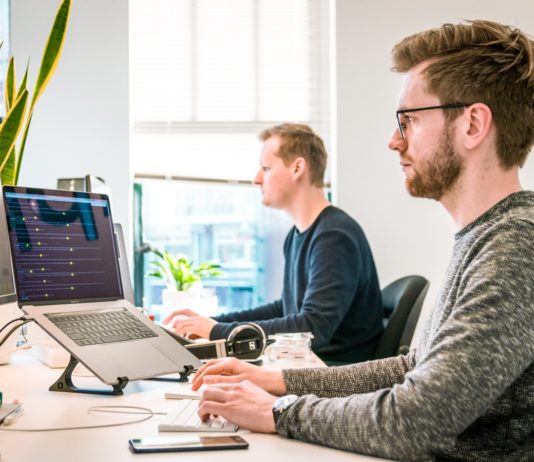 Des employés en entreprise, Groningen, Pays-Bas.