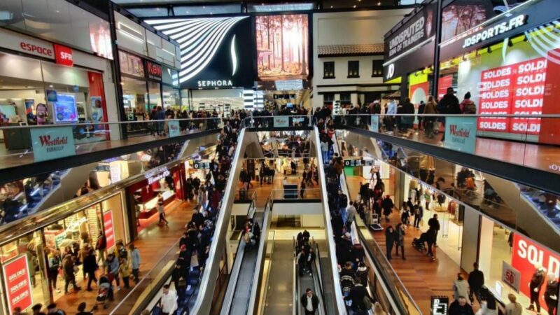 France : le pass sanitaire ne fait pas les affaires des magasins
