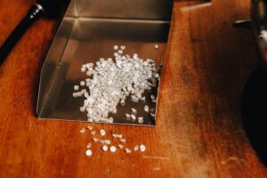 Des petites de diamants.