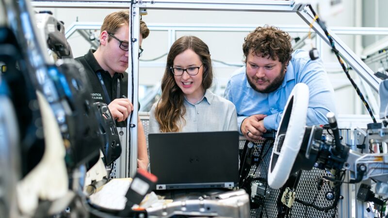 Les jeunes ingénieurs tournent le dos à l’industrie